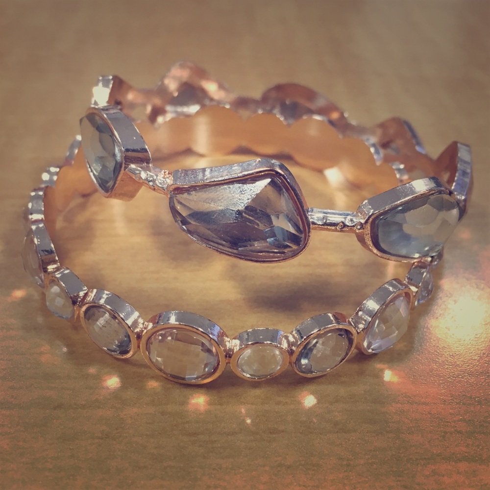 Costume Jewelry • Bracelets